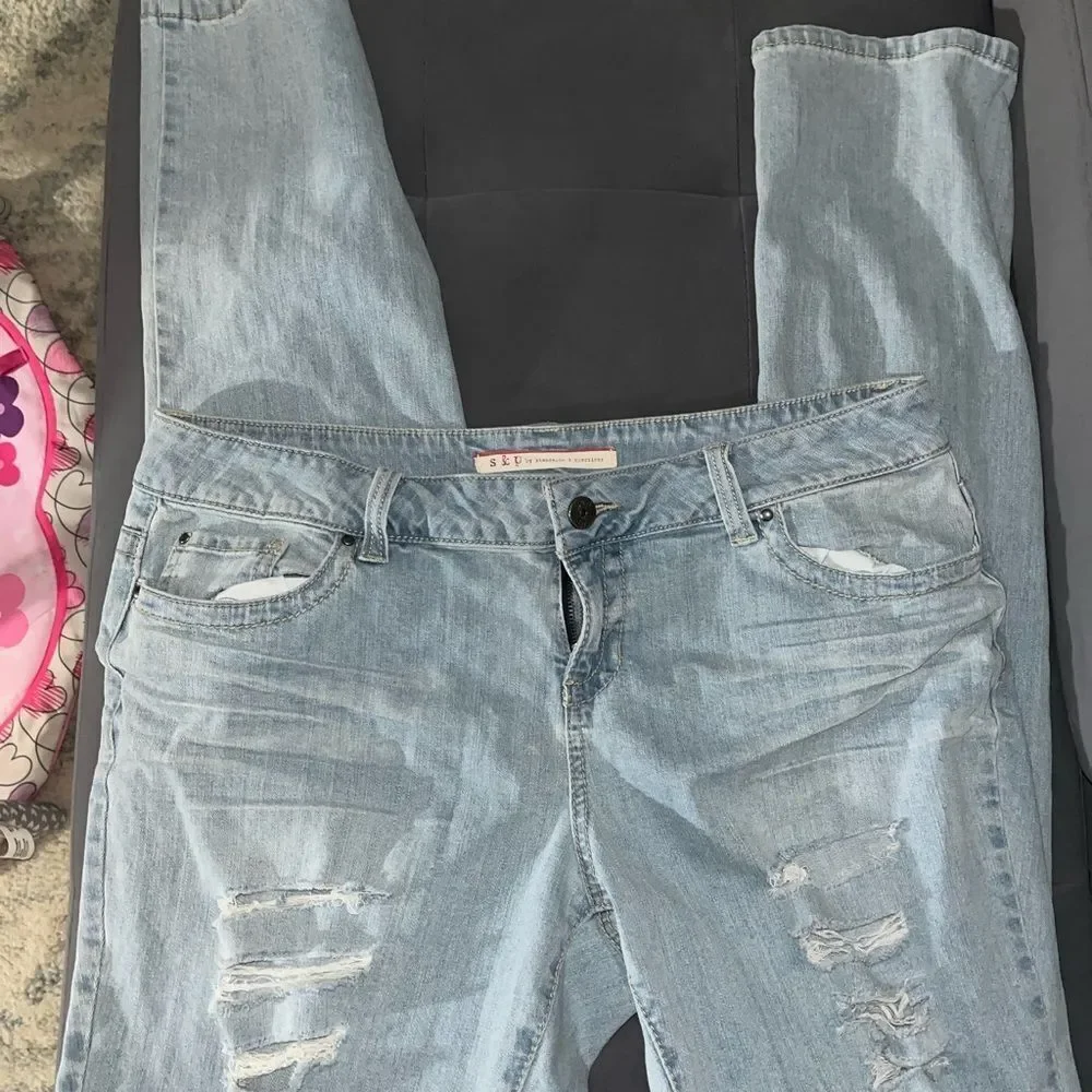 S&P FLARED RIPPED JEANS - Picture 3 of 4